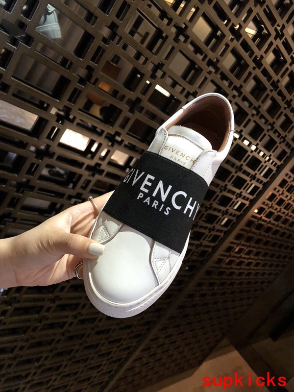 Givenchy shoes Style 084 - sole and craftsmanship detail