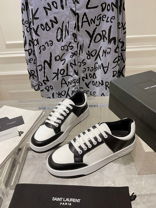 Close-up detail view of Saint Laurent luxury piece style No.054
