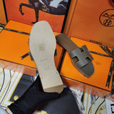 Hermes sandals Style 068 - top view showing design