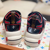 Front view of Louis Vuitton luxury piece style No.114