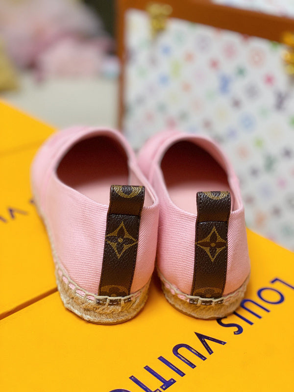Louis Vuitton shoes front view designer style