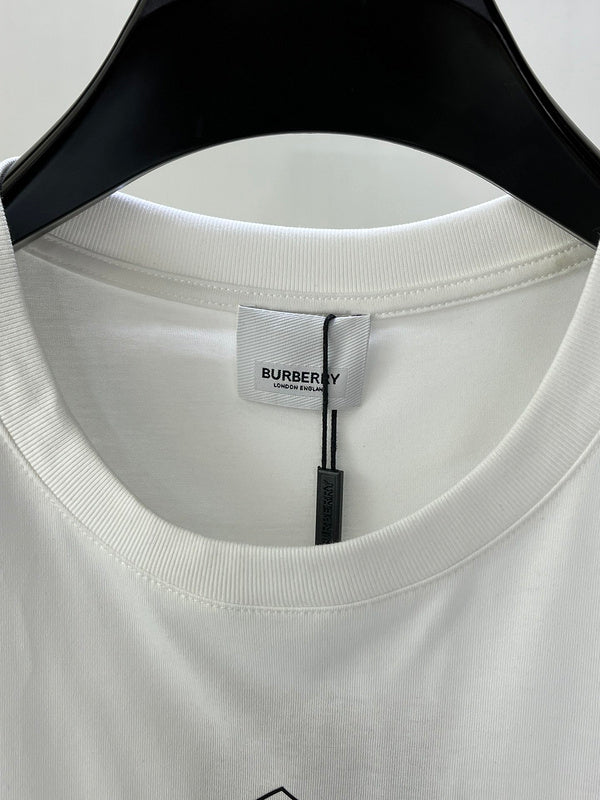Three-quarter angle view of Burberry luxury piece style No.292