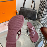 Hermès White Chelsea Boots - Heel Detail View
