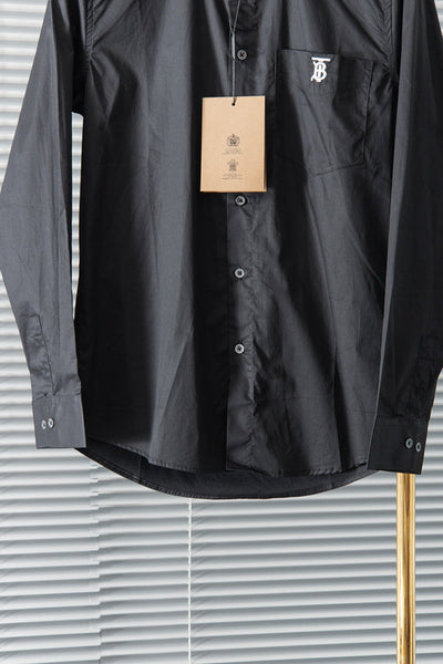 Three-quarter angle view of Burberry luxury piece style No.035