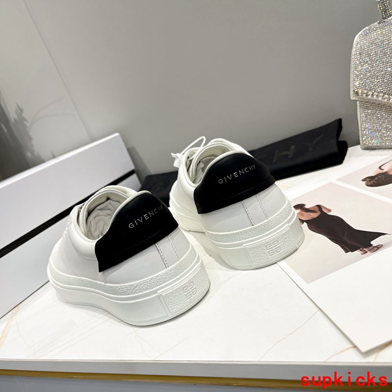 Givenchy shoes Style 108 - back heel detail