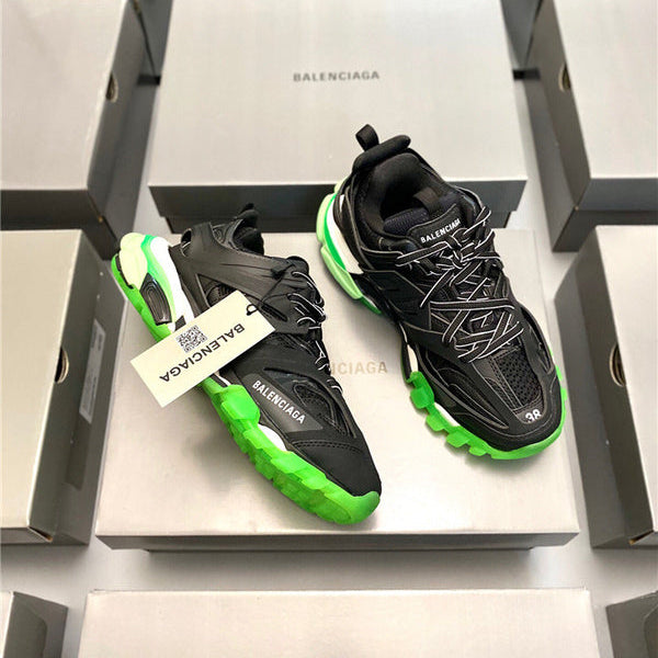 Balenciaga shoes Style 366 - close-up of iconic logo design