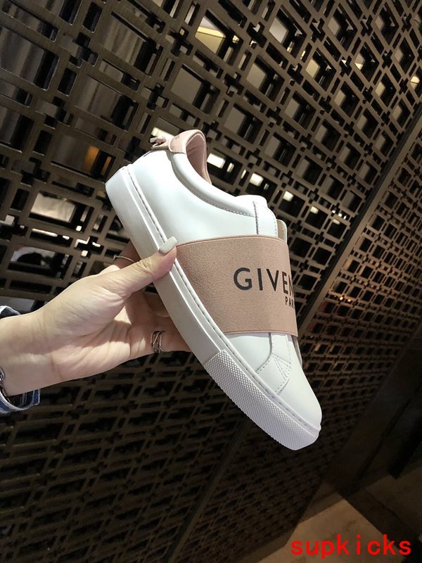 Givenchy Grey Classic Ballet Flats - Detail Shot of Craftsmanship