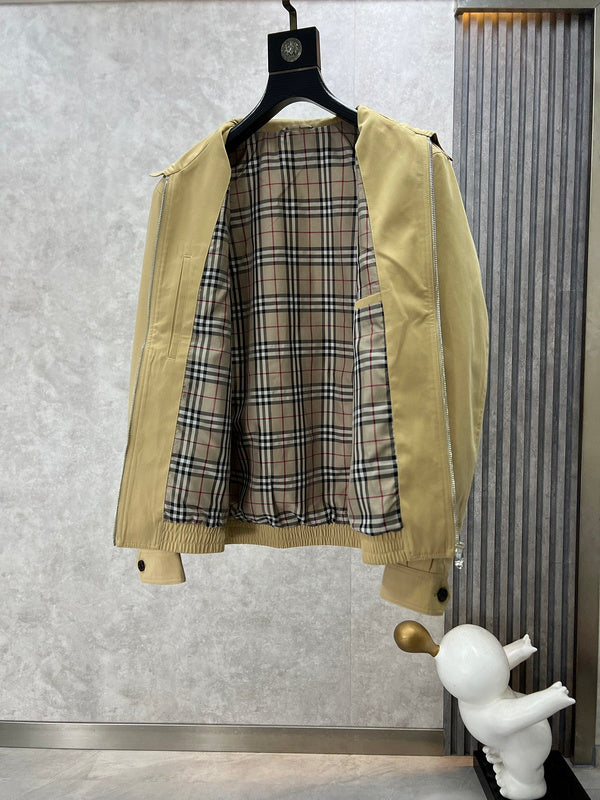 Front view of Burberry luxury piece style No.421