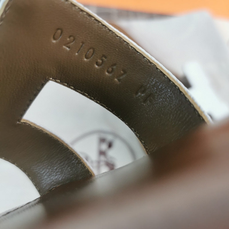 Hermès Chocolate Brown Ankle Strap Sandals - Toe Detail View