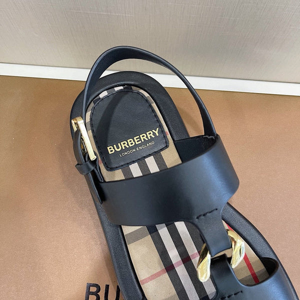 Burberry shoes Style 095 - sole and craftsmanship detail