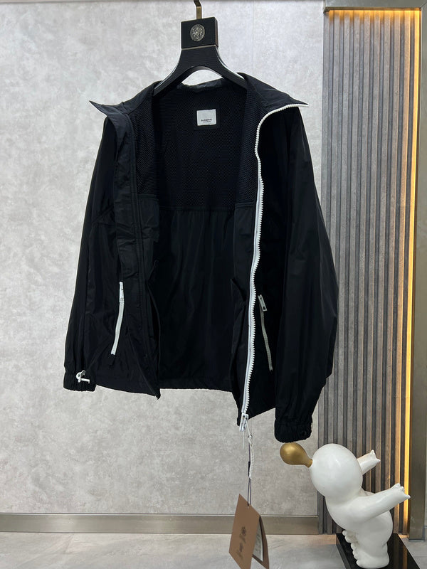 Side profile view of Burberry luxury piece style No.351