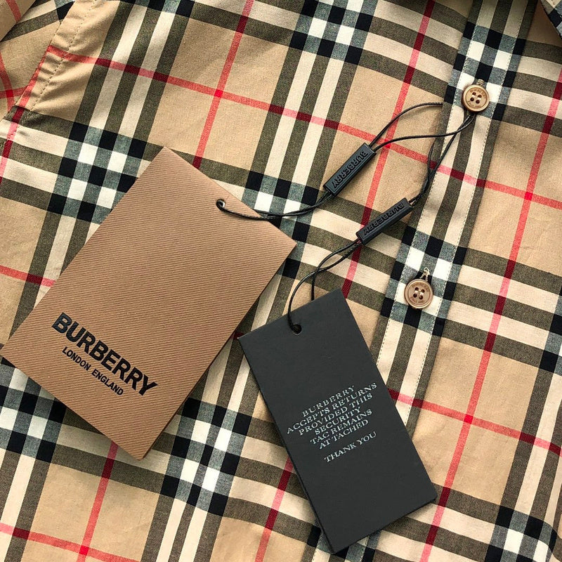 Front view of Burberry luxury piece style No.064