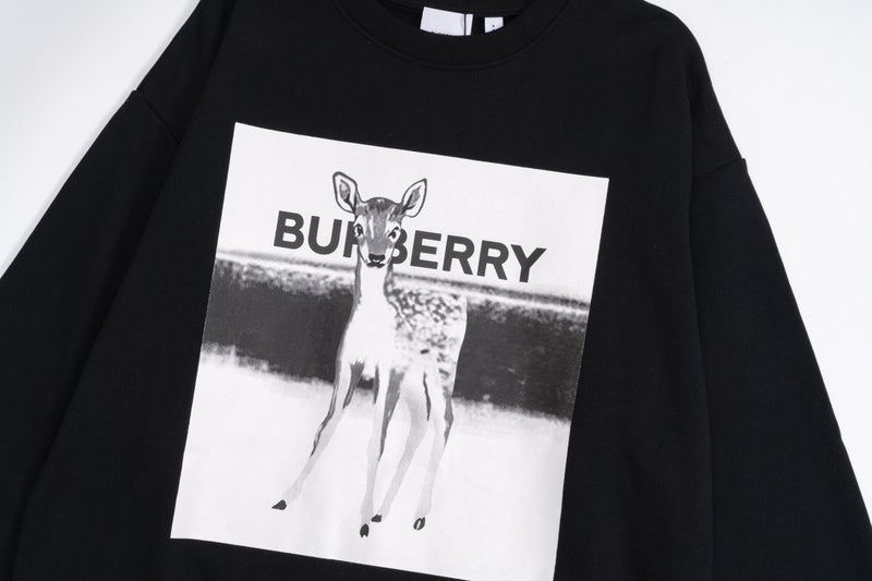 Three-quarter angle view of Burberry luxury piece style No.516