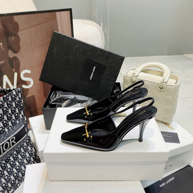 Styling view of Saint Laurent luxury piece style No.110