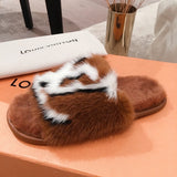 Texture and finish detail of Louis Vuitton luxury piece style No.034