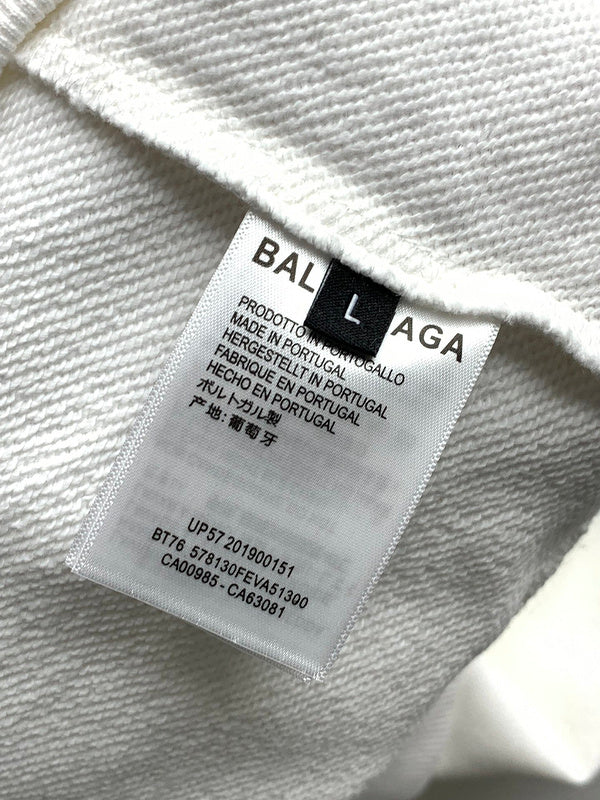 Styling view of Balenciaga luxury piece style No.544