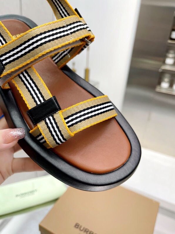 Burberry shoes Style 034 - top view showing design