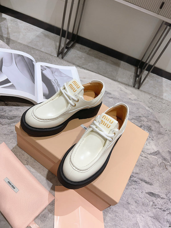 Side profile view of Miu Miu luxury piece style No.139