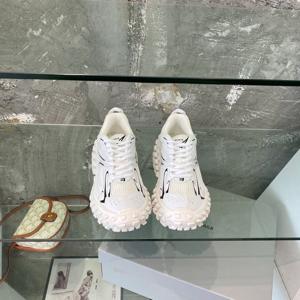 Balenciaga shoes Style 086 - side profile detail