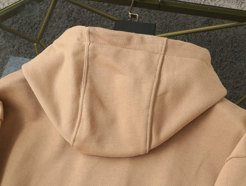 Side profile view of Burberry luxury piece style No.046