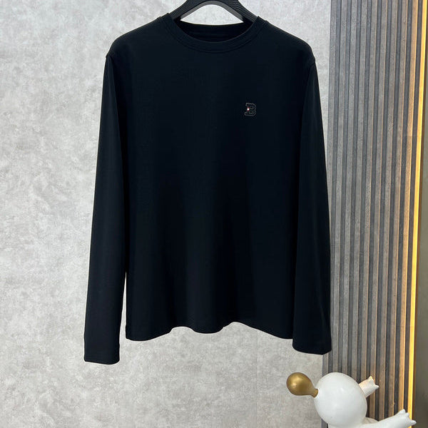 Front view of Burberry luxury piece style No.522