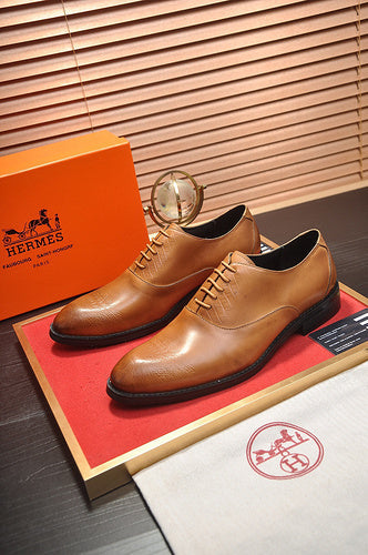 Hermes shoes Style 067 - texture and material detail