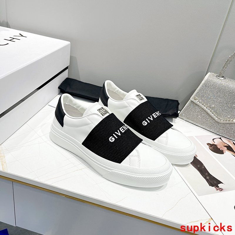 Givenchy shoes Style 039 - packaging and accessories