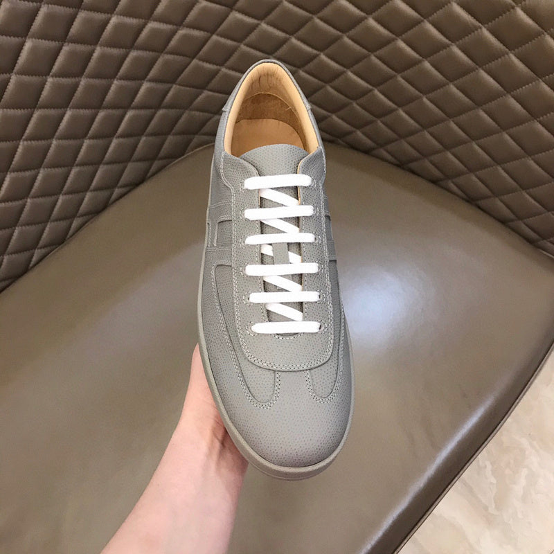Hermès Beige Block Heel Pumps - Sole Detail View