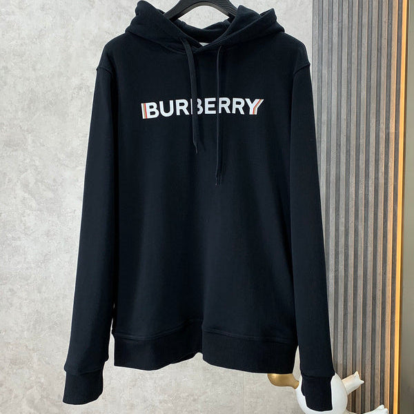 Side profile view of Burberry luxury piece style No.004
