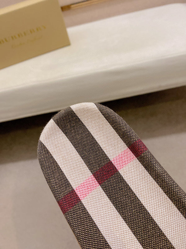 Burberry Black Block Heel Pumps - Close-Up Texture View