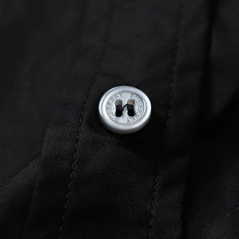 Texture and finish detail of Burberry luxury piece style No.033