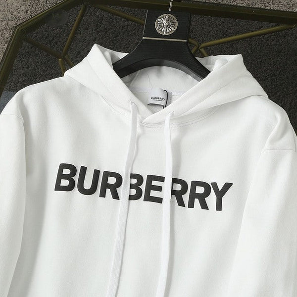 Three-quarter angle view of Burberry luxury piece style No.047