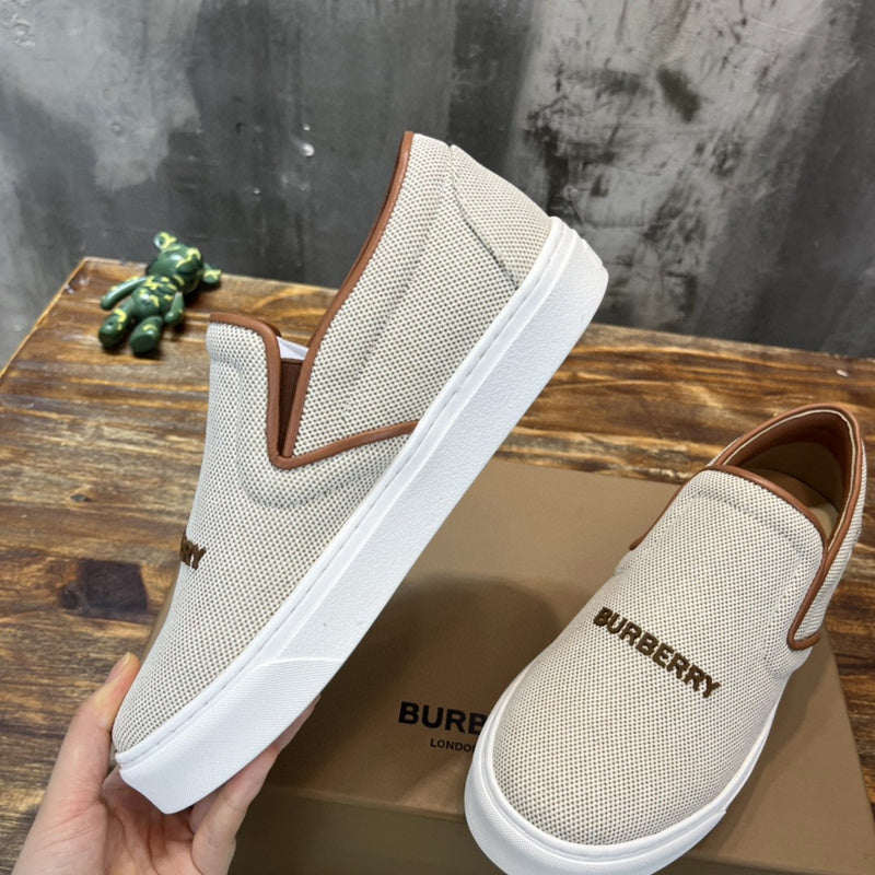 Burberry Camel Chelsea Boots - Heel Detail View