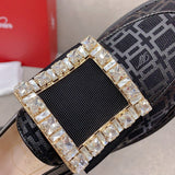 Side profile view of Roger Vivier luxury piece style No.092