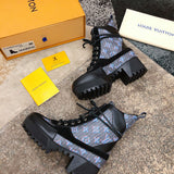 Back view of Louis Vuitton luxury piece style No.171