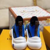 Styling view of Louis Vuitton luxury piece style No.117