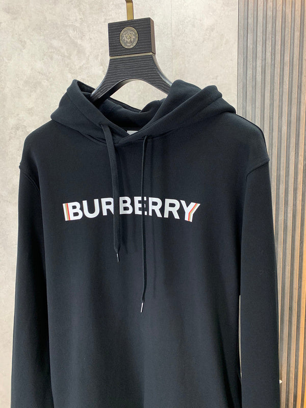 Texture and finish detail of Burberry luxury piece style No.004