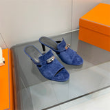 Hermès Black Bow-Detail Flats - Detail Shot of Craftsmanship