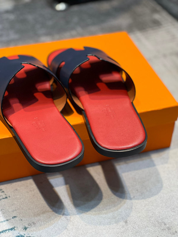 Hermès Black Classic Ballet Flats - Heel Detail View