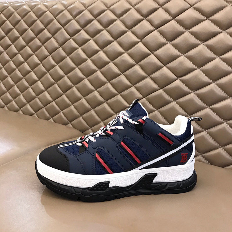 Burberry Beige Low-Top Sneakers - Heel Detail View
