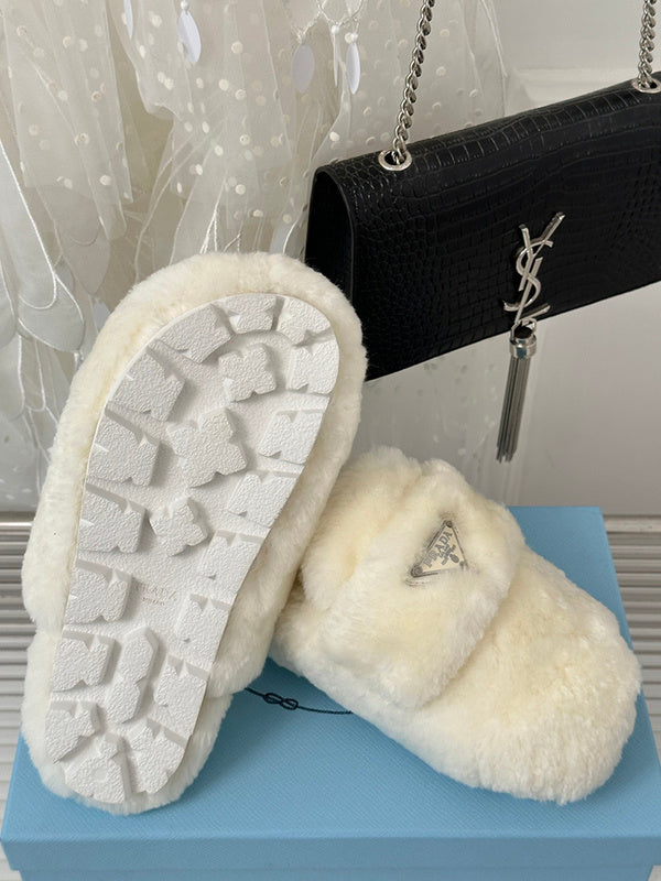 Three-quarter angle view of Prada luxury piece style No.132