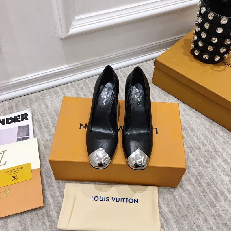 Louis Vuitton shoes Style 246 - packaging and accessories