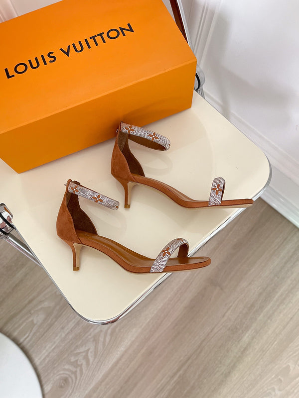 Louis Vuitton shoes Style 403 - close-up of elevated everyday design