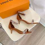 Louis Vuitton shoes Style 403 - close-up of elevated everyday design