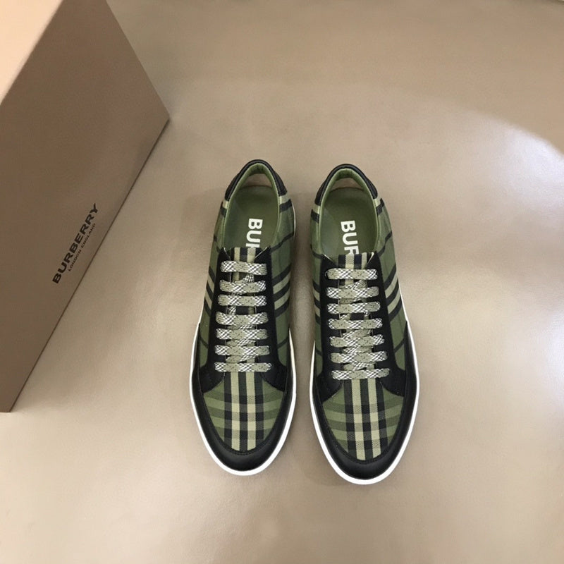 Burberry shoes Style 248 - logo and branding close-up