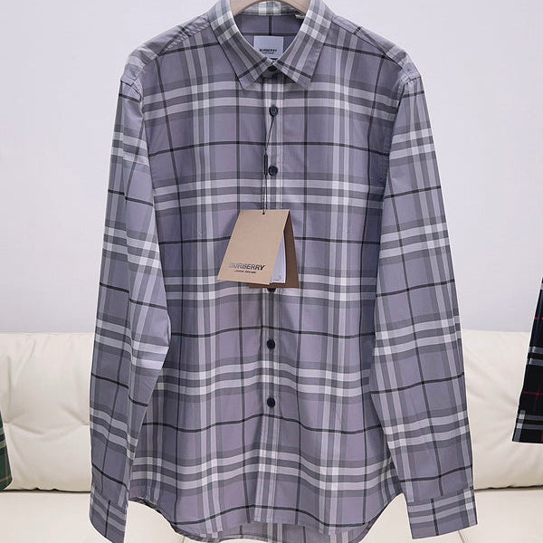 Side profile view of Burberry luxury piece style No.068