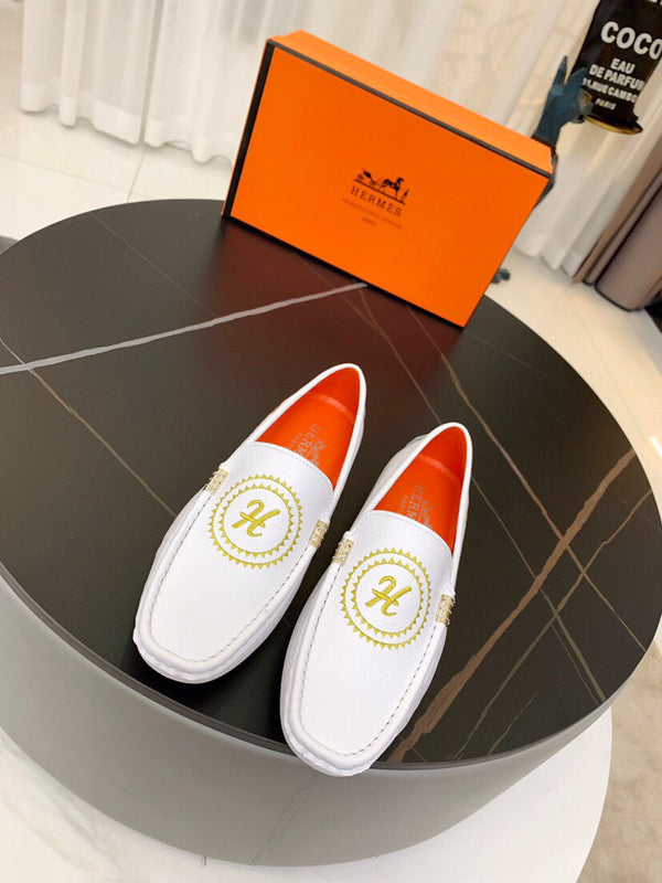 Hermes shoes Style 045 - top view showing design