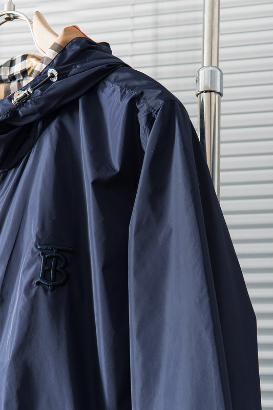 Styling view of Burberry luxury piece style No.485