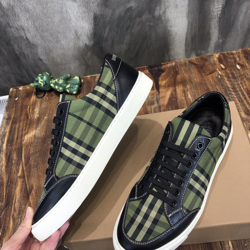 Burberry shoes Style 126 - back heel detail