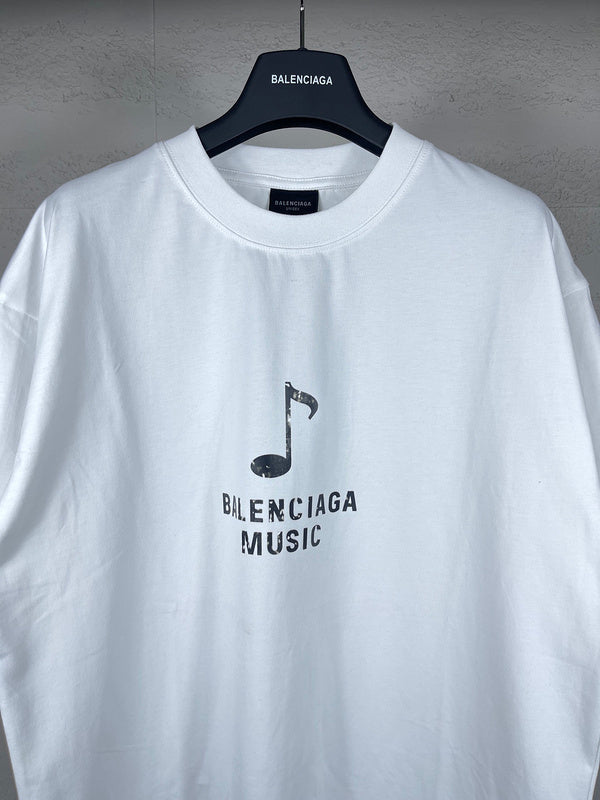 Balenciaga t-shirt styled look premium fashion